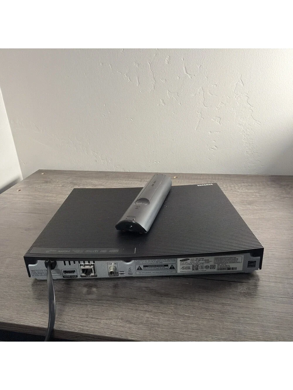 Samsung BD-J5100 Blu-ray Disc Player 1080p Full HD w/ Remote & Power Cord TESTED